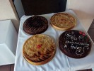Desenes de persones participen en el dinar de germanor del dinovè aniversari del Centro Aragonés -Imatge 2-