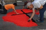 Els carrers del nucli antic tornen a lluir amb les catifes del Corpus -Imatge 3-