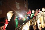 Multitudinari seguiment de la Cavalcada de Reis 2014 -Imatge 4-