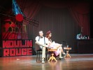 Els alumnes de 4t de l'Institut Can Mas emocionen amb el musical 'Moulin Rouge'  -Imatge 3-