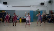 Més d'un centenar de voluntaris de l'institut Lluís Companys fan possible la 2a Festa Solidària -Imatge 5-