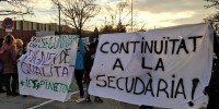 Famílies de l'AFA Els Pinetons tornen a protestar i acampanyar per la secundària  -Imatge 2-