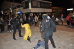 Milers de persones gaudeixen a Ripollet del real game Survival Zombie   -Imatge 2-
