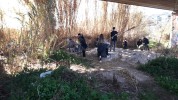 Alumnes de secundària retiren 1,5 tones de brossa de la llera del riu Ripoll -Imatge 3-