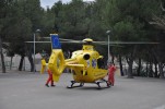 Un helicòper del SEM aterra al parc de Nobert Fusté -Imatge 4-