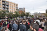Més d'un centenar de persones es concentren a la pl. Pere Quart el Dia Internacional de la dona -Imatge 5-