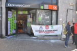 La PAH inicia una acció de protesta per trobar una solució per a la María Ángeles -Imatge 4-