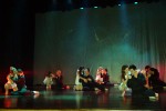 Dansa, solidaritat i emotivitat es barregen a <i>La luz de la sombra</i>  -Imatge 2-
