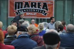 Unes 200 persones es concentren per demanar pensions dignes -Imatge 2-
