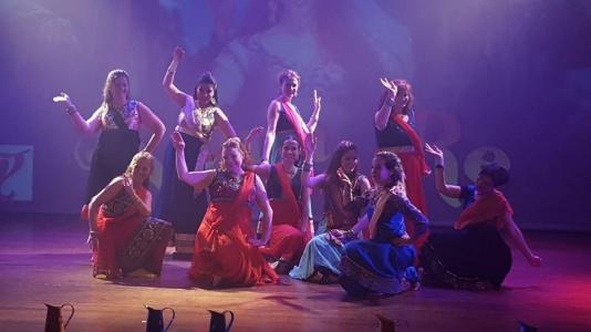 Dansa Bollywood: "Colors d'estiu" -Imatge 1-