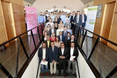 Ripollet signa un acord comarcal per evolucionar cap a un model econòmic més sostenible -Imatge 1-