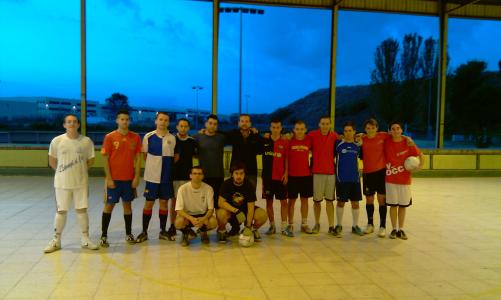 Membres de les Joventuts Socialistes i de NNGG s'enfronten en un partit de futbol -Imatge 1-