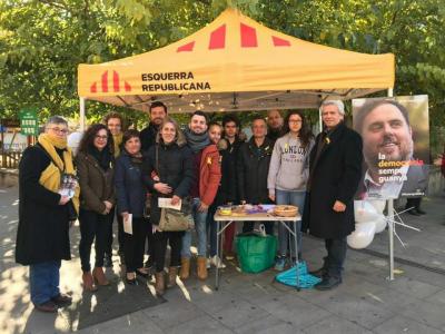 Els diputats republicans Marc Sanglas i Eduardo Reyes fan campanya a Ripollet   -Imatge 1-