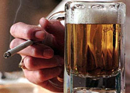 Els hostalers demanen flexibilitat en la Llei antitabac -Imatge 1-