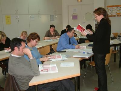 Obert el període de matriculació dels cursos de català -Imatge 1-