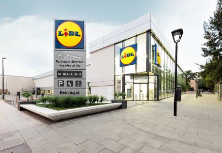 Suport dels ajuntaments de Ripollet i Montcada a les protestes d'avui dels treballadors de Lidl -Imatge 1-