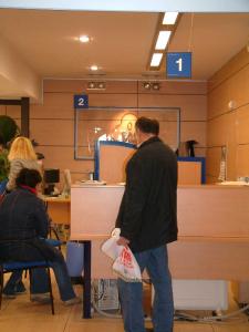 L´OMIC supera les 2.000 consultes i reclamacions durant l´any 2004  -Imatge 1-