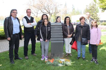 El diputat d'ERC, Joan Tardà, visita Ripollet en record de les víctimes del feixisme -Imatge 1-