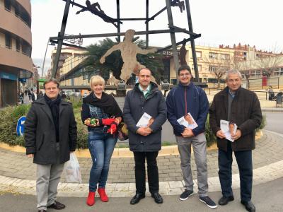 Daniel Serrano, candidat núm. 5 del PPC per Barcelona, visita el mercat setmanal -Imatge 1-