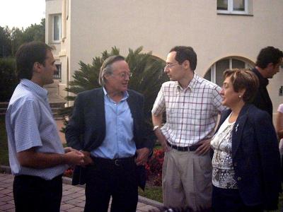 El president del PPC, Josep Piqué, visita Ripollet -Imatge 1-