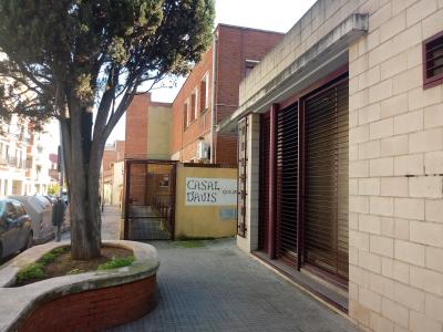 L'Ajuntament licita els serveis de bar, perruqueria i podologia del Casal d'Avis -Imatge 1-