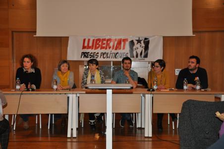 Un centenar de persones assisteixen a la taula rodona organitzada pel CDR -Imatge 1-
