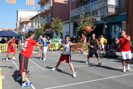 Apunta't al 3X3 aquesta Festa Major -Imatge 1-