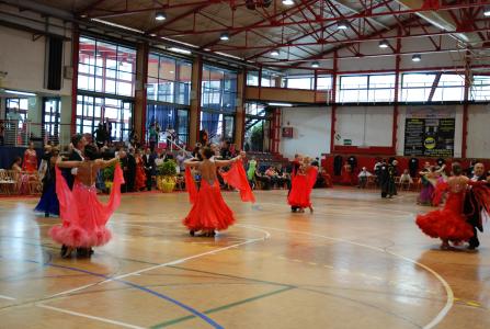 180 parelles participen al II Trofeu Vila de Ripollet -Imatge 1-