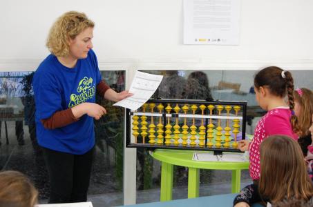 Aloha ensenya a la Biblioteca a utilitzar l'àbac japonès -Imatge 1-