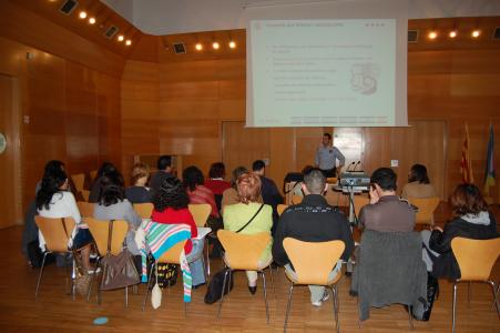 Xerrades sobre seguretat i internet a Ripollet -Imatge 1-