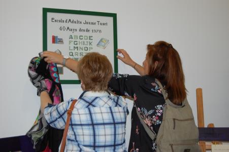 L'Associació Cultural i CFA Jaume Tuset inauguren l'exposició i presenten el nou logotip del centre -Imatge 1-