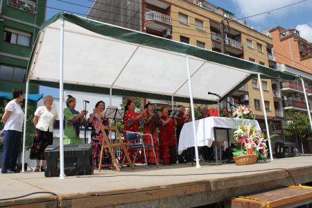 Bon temps i molta participació a la Festa del barri de Maragall -Imatge 1-