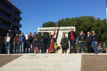 La festa de Sant Antoni Abad presenta la seva 123a edició amb la tradicional ofrena floral -Imatge 1-