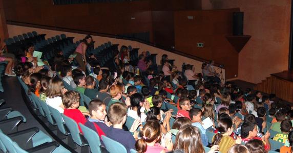 Inici de la Campanya escolar de teatre, música i dansa del PMC -Imatge 1-