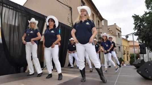 Una estona de ball en lnia -Imatge 1-