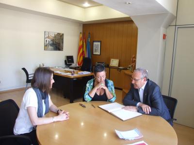 La presidenta de l'Institut Català de les Dones visita Ripollet -Imatge 1-