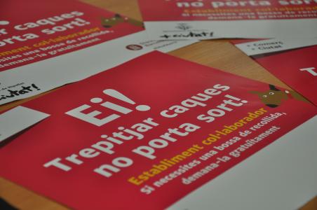 "Ei! Trepitjar caques no porta sort!", nova campanya de tinença responsable d'animals -Imatge 1-