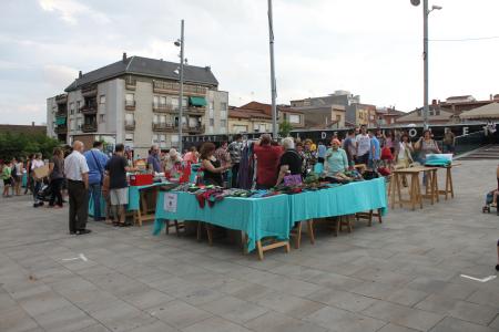Gran èxit de públic a la 2a trobada del Comerç a la Fresca -Imatge 1-