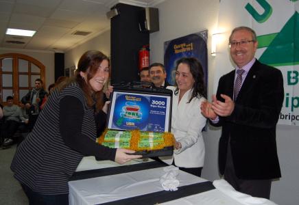La UBR lliura els maletins de 'ripo euros' als guanyadors de la Campanya de Nadal -Imatge 1-