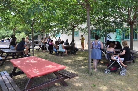 Lliurats els diplomes del Programa de Formació i Inserció en Perruqueria i Estètica -Imatge 1-