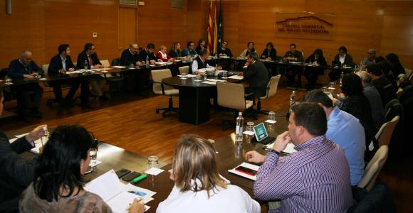 El Consell Comarcal aprova el pressupost del 2016 amb menys assignació per als grups polítics -Imatge 1-