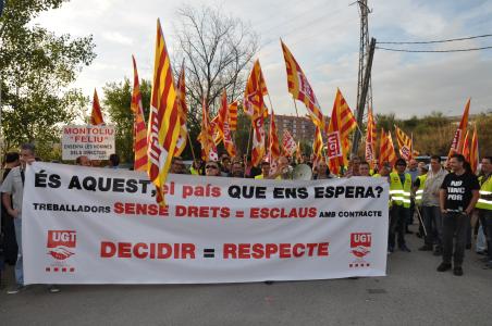 Protestes per la sanció a 22 treballadors de Port Parés (grup Serhs) -Imatge 1-