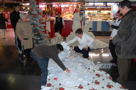 El Mercat Municipal sorteja 4.000 euros en premis de la campanya de Nadal -Imatge 1-