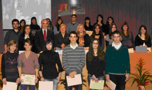 Un estudiant de Ripollet rep una beca-salari de la UAB i el Banco Santander -Imatge 1-