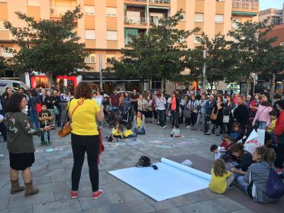 Concentració de la comunitat educativa i vaga desigual d'alumnes de secundària -Imatge 1-