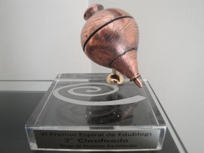 Premiat el bloc dels alumnes de grec i llatí de l'Institut Lluís Companys  -Imatge 1-