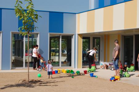 Una Motxilla de Llibres per a les llars d'infants -Imatge 1-