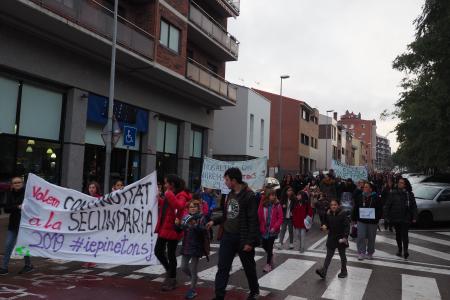 La campanya #Hovolemtot accelera les negociacions per l'institut-escola -Imatge 1-
