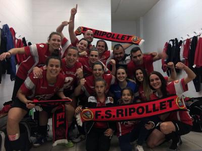 El Futbol Sala Ripollet Femení aconsegueix el títol de lliga i l'ascens a Segona Divisió Nacional  -Imatge 1-