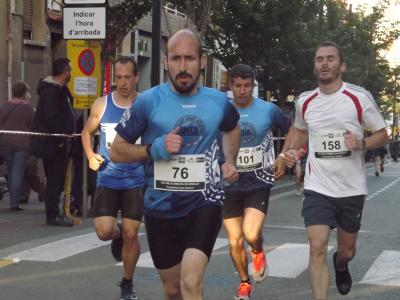 Més de 100 atletes prenen part en la 21a Milla Urbana-Memorial Juan Suárez -Imatge 1-